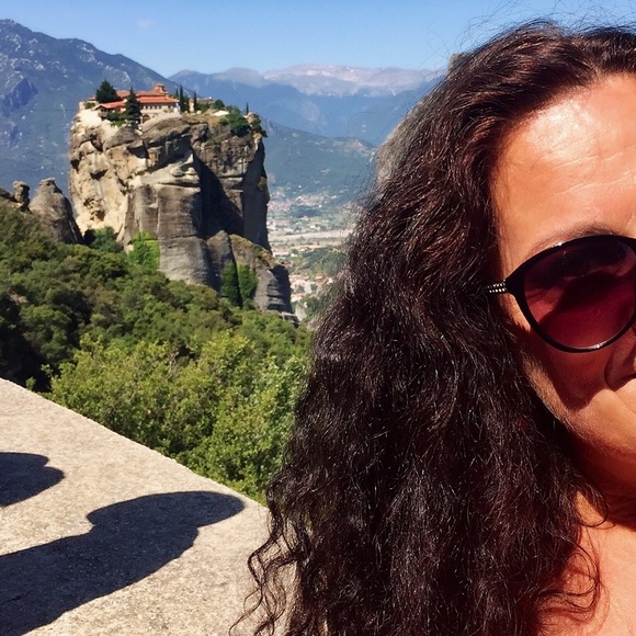 Meet your Posher, Matina Maria ๐๐๐ - Picture 7 of 8